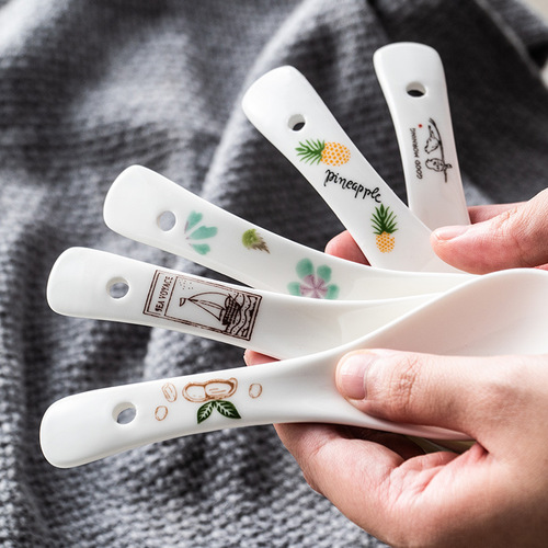 Small spoon ceramic household rice spoon large spoon restaurant porcelain spoon Japanese bone china small spoon creative commercial use
