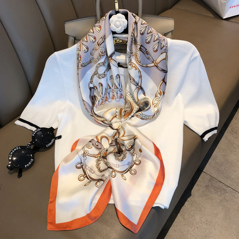 라이트 퍼플 화이트 체인