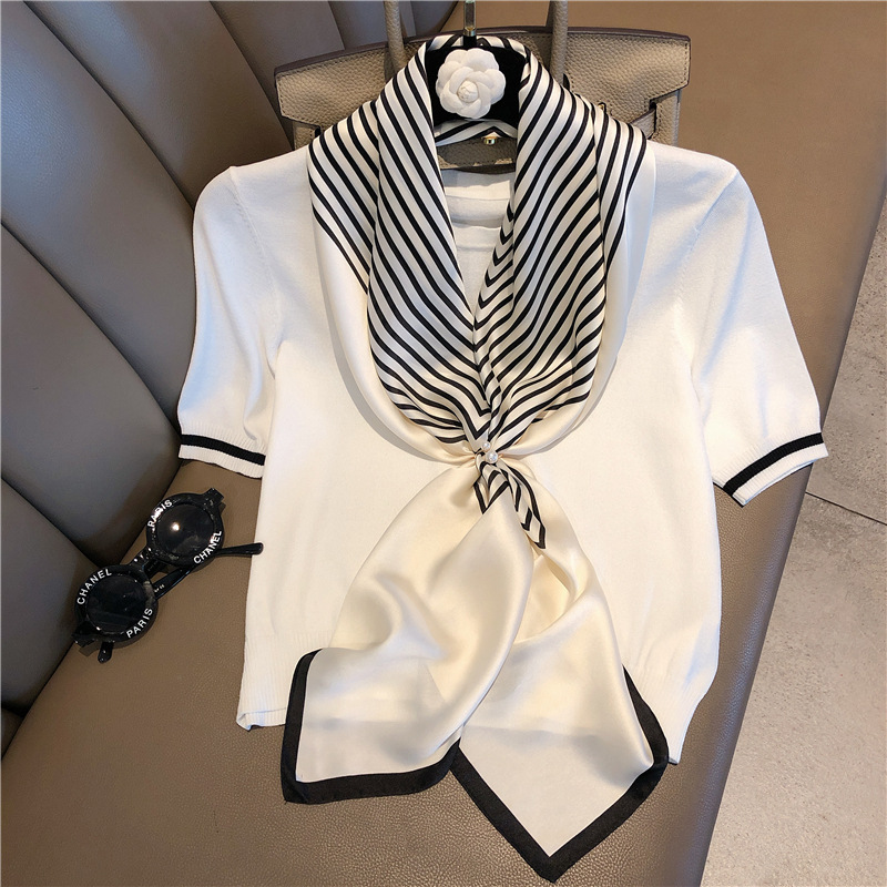 흰 줄무늬가있는 쌀