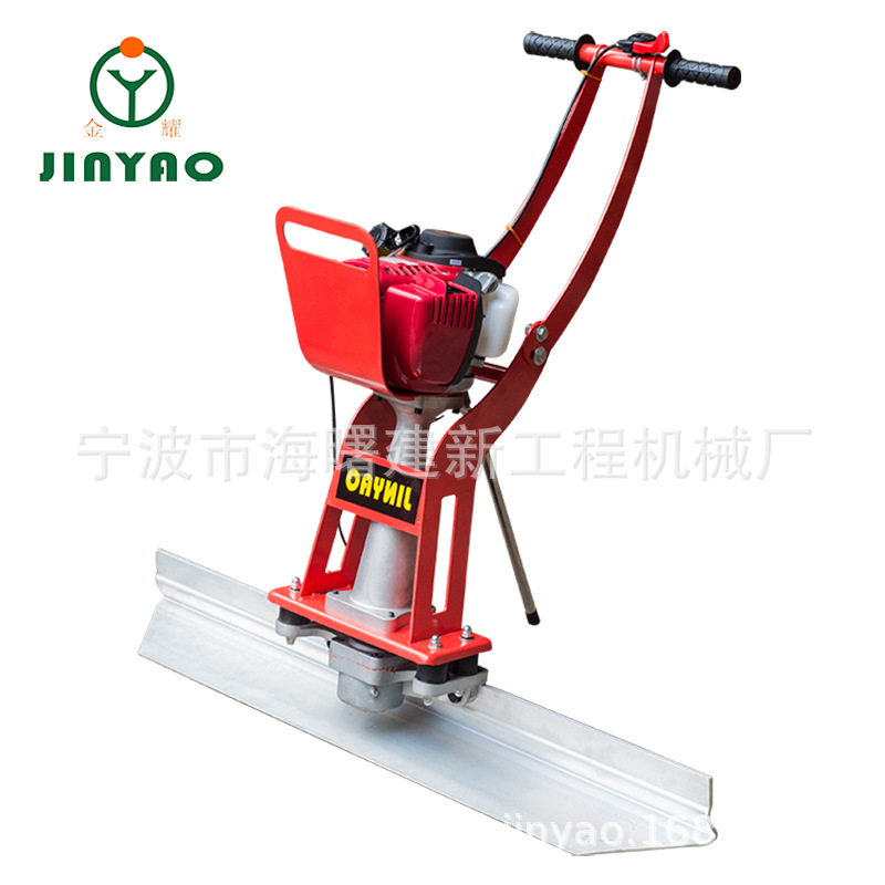 手扶路面振动尺 供应混凝土路面振平尺 汽油水泥路面振平器