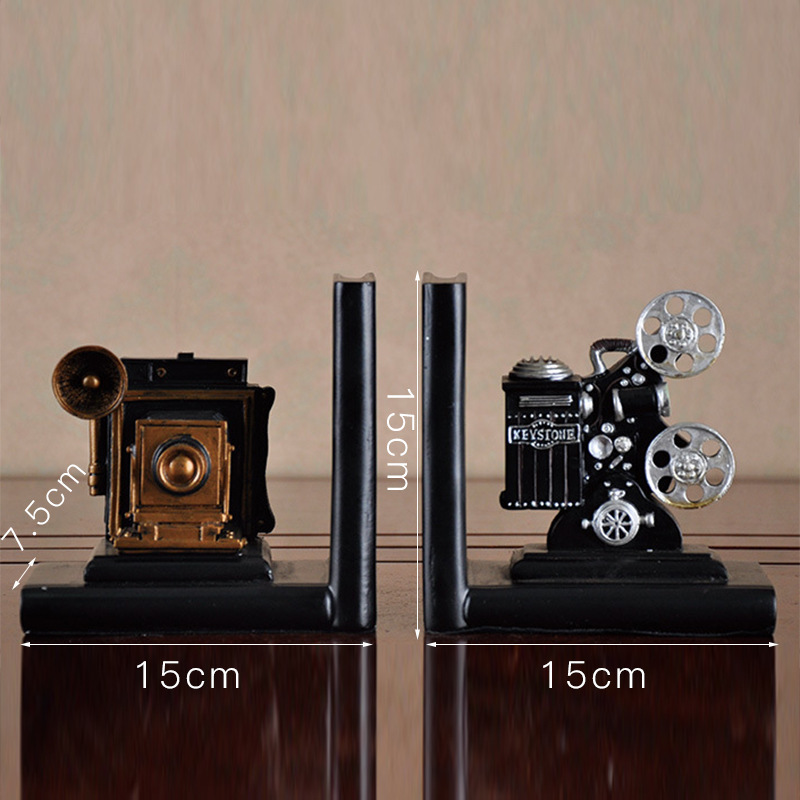 リビングルームの置物は軽くて豪華で高級な雰囲気のお酒棚の装飾品です。