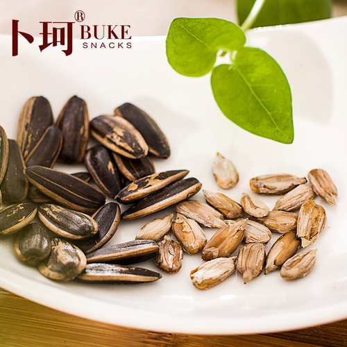 Caramel-flavored sunflower seeds bulk large bag snack food New Year wholesale nuts roasted snacks New Year manufacturer wholesale