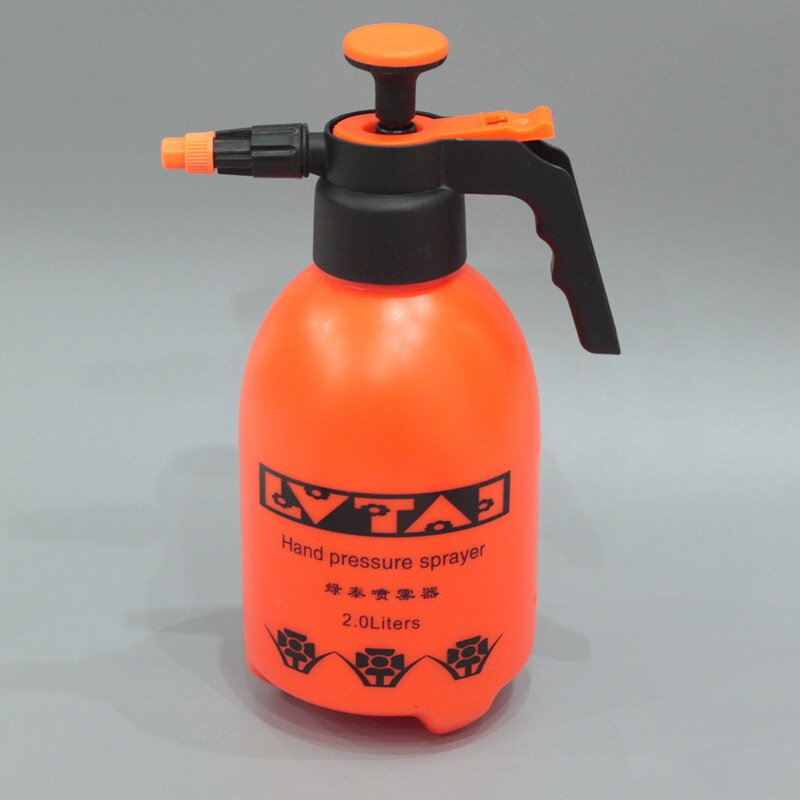 2.0 liter watering can watering garden watering kettle plastic nozzle can be sterilized use model 820 2.0 liter watering can watering garden watering kettle plastic nozzle can be sterilized use model 820