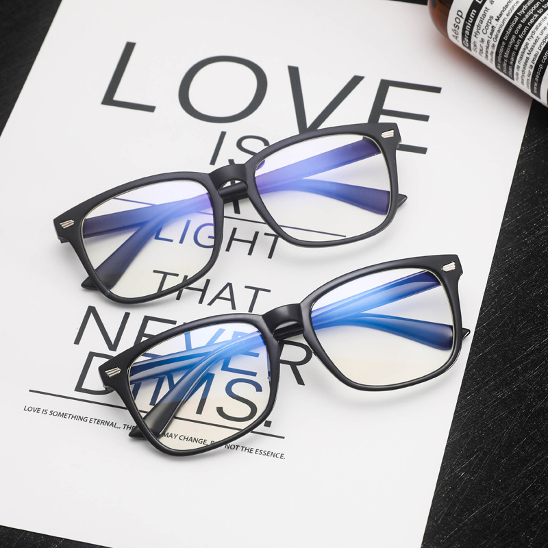 Las nuevas gafas planas de montura grande de estilo europeo y americano de Raine, gafas anti-luz azul, gafas cuadradas pequeñas con forma de ala, montura roja ligera. image 6