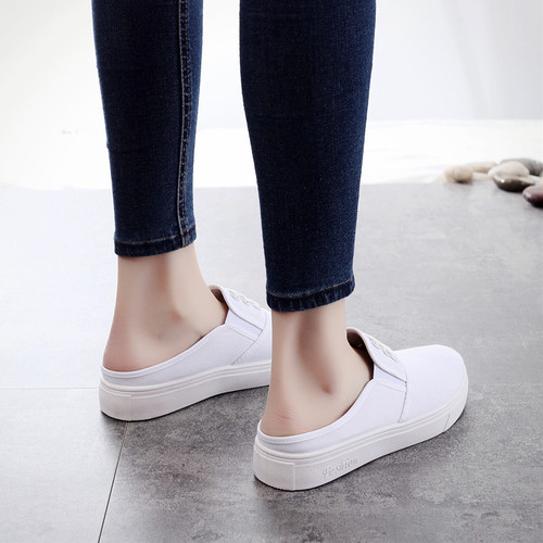 Spring and summer half-slip canvas white shoes for women, students, heelless outer wear, Baotou lazy shoes, maternity sandals and slippers, trendy