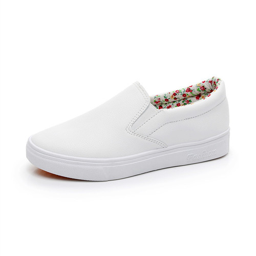 Versatile spring and autumn waterproof slip-on leather white shoes for women, cotton shoes, lazy student loafers, maternity shoes, Korean version