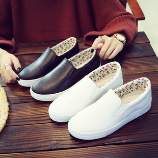 All-matching spring and autumn waterproof slip-on leather White shoes women's cotton-padded shoes lazy student loafers pregnant women's shoes Korean style