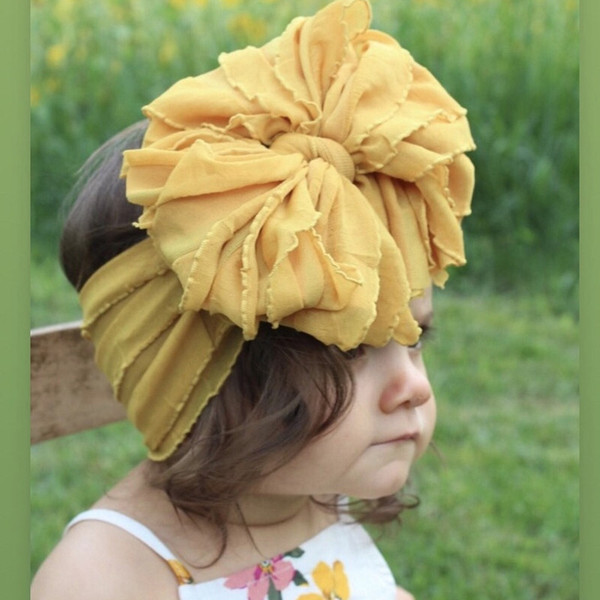 Brand summer hairgrip with bow