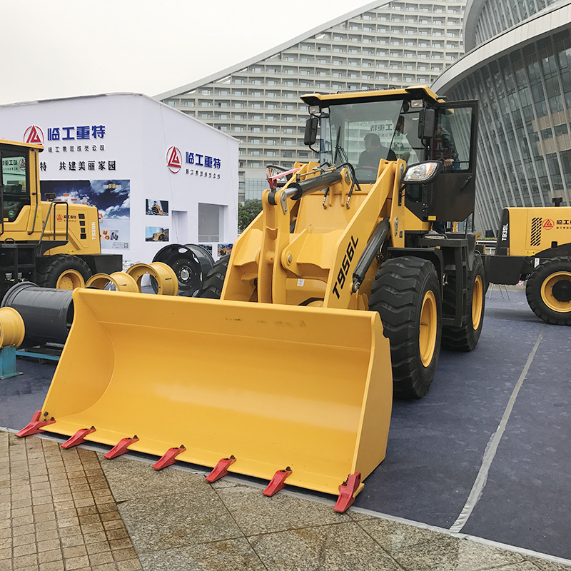 ɽ��20װ�ػ���С������������ж�ظ߶�3.6��