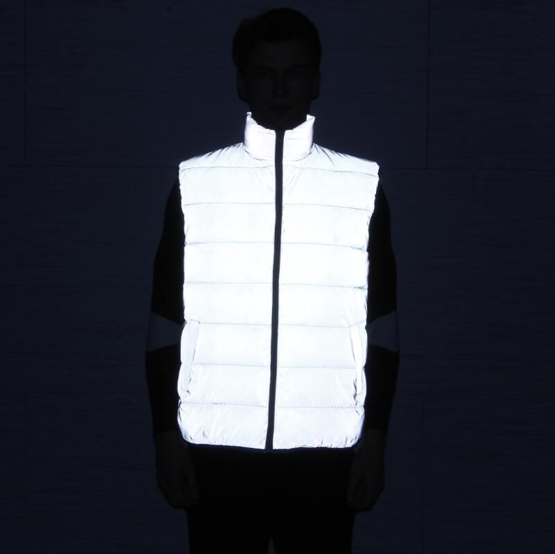 Abbigliamento da uomo invernale riflettente bianco anatra gilet di seta e cotone gilet caldo per sport all'aria aperta_voghion.com