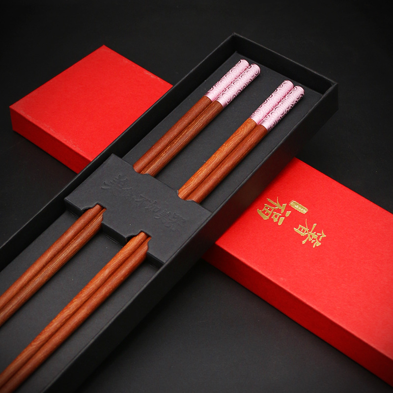두 쌍 선물 박스형 닭 날개 나무 젓가락 어린이 나무 식기 조각 중국 가정 호텔 젓가락