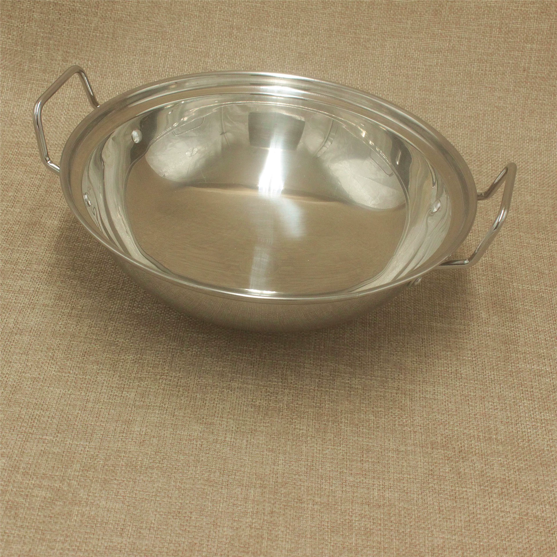 Yiwu Multi-yuan предметы первой необходимости оптовая продажа Открытый твердый спирт маленький горячий горшок утолщенная нержавеющая сталь влагозащищенный бар Ding