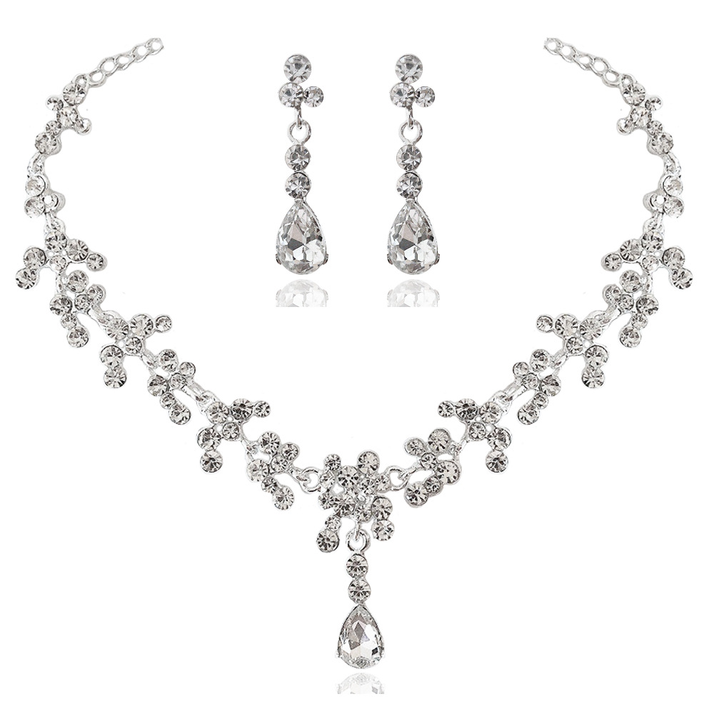 Bridal Rhinestone Water Drop Necklace And Earrings Set Three Piece_voghion.com
