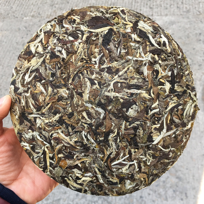 White Peony 2015 High Mountain Aged White Tea, Aged Peony Fuding Old Cake White Tea 350g Wholesale Old White Tea Cake Wholesale