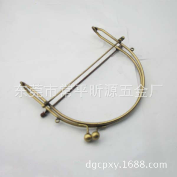 厂家供应手袋五金架,钱包五金夹,皮包五金框 ，美容框夹