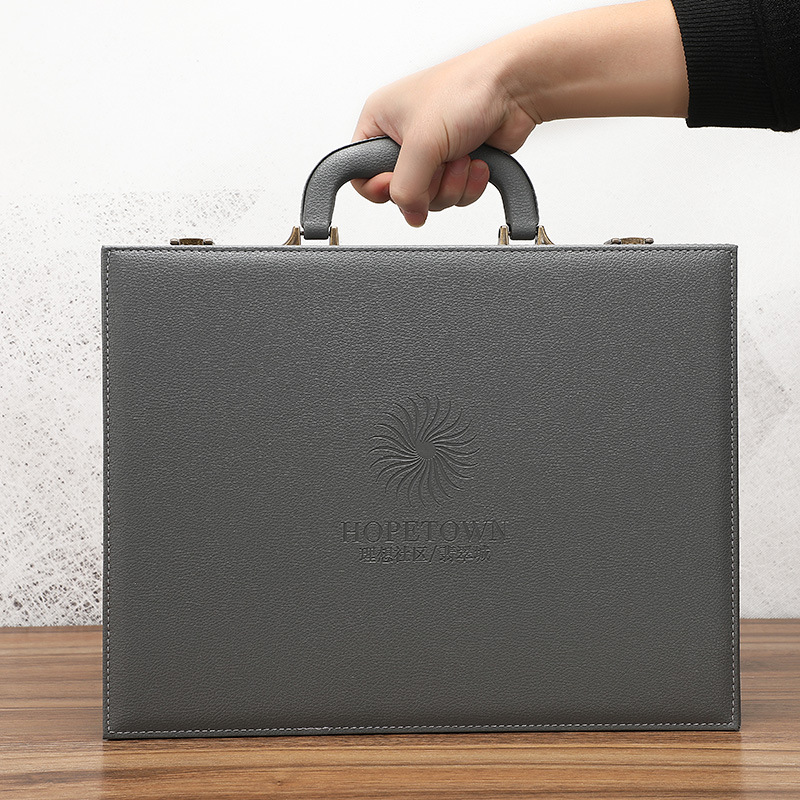 简约商务交房箱皮质卡包房产销售交房盒保险签约交易工具箱LOGO