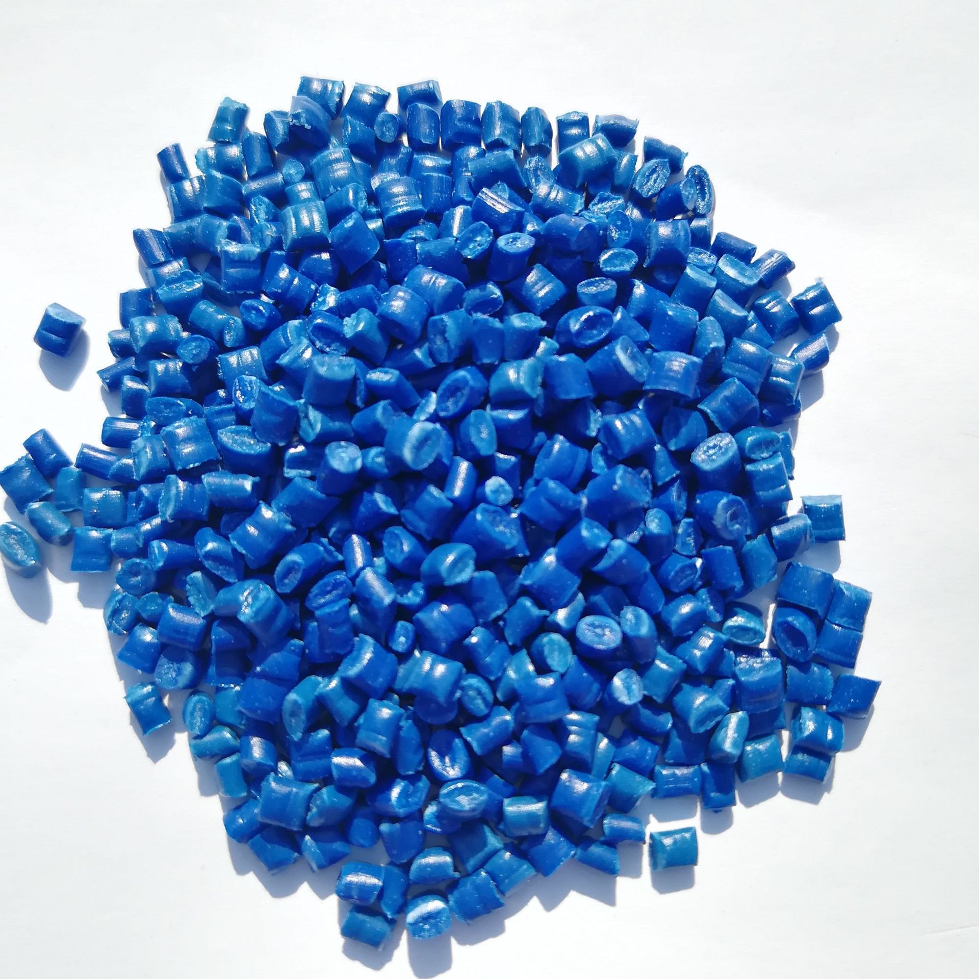 PP再生料注塑级拉丝水果筐周转框专用热塑性好工业蓝色颗粒再生料