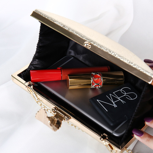 New factory direct sales women's bag dinner bag cross-body women's small bag banquet clutch bag leaf chain small square bag