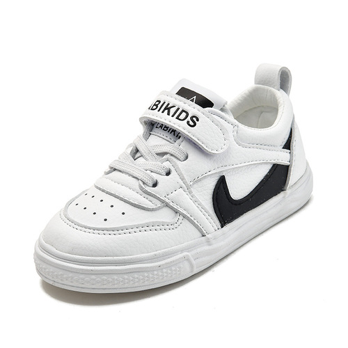 Crayon Shin-chan soft-soled children's shoes boys' sneakers trendy 2024 spring and autumn new breathable white shoes girls' casual shoes