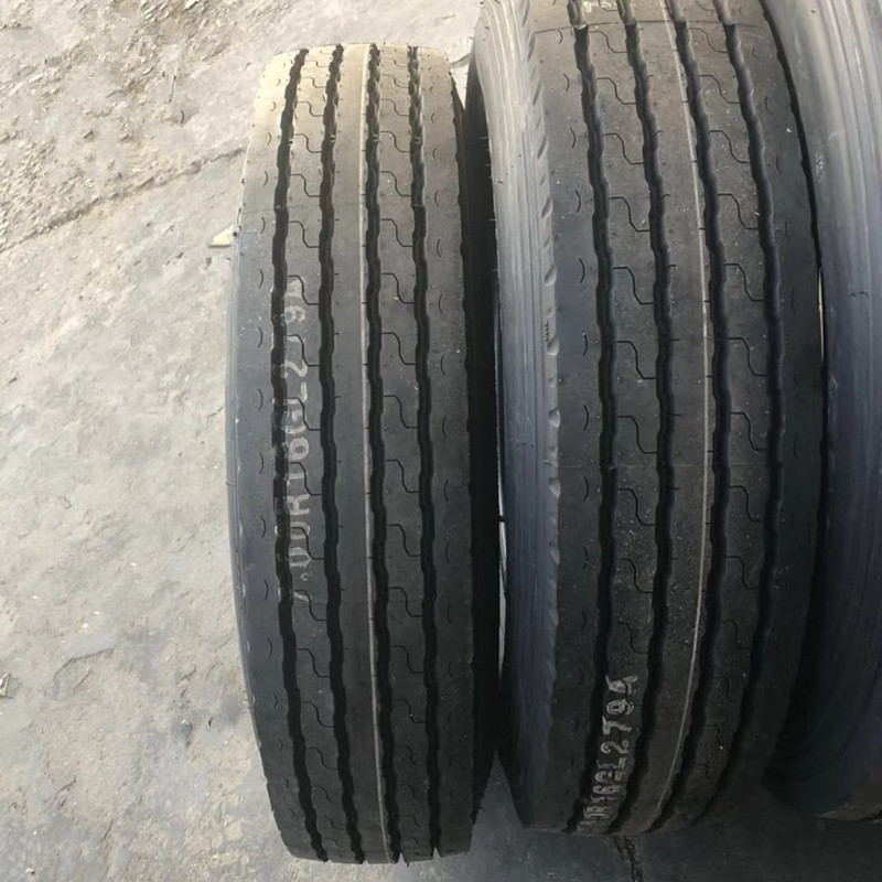 7.00R15  7.00R16LT卡车钢丝轮胎 载重货车轮胎