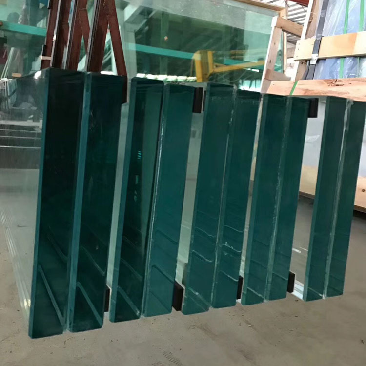 公家车充电站钢化玻璃 新能源钢化玻璃 为人民服务的钢化玻璃厂