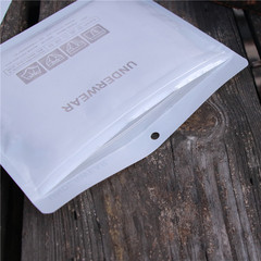 Manufacturer's underwear packaging bag, hollow plastic self-sealing bag, white, English and Chinese fashionable zipper bag, with printed logo