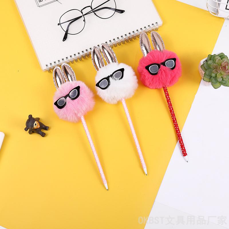 Creativo de dibujos animados unicornio gafas en polvo conejo búho peluche bola bolígrafo decorativo