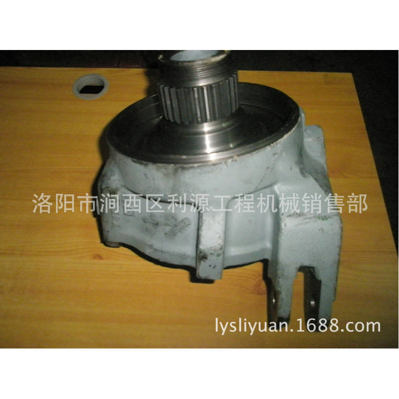 转向节LX1104东方红拖拉机配件农机配件转向节 LX1004转向节