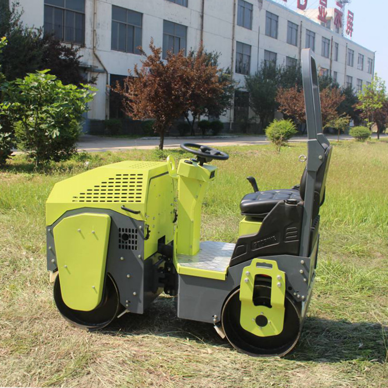 厂家供应小型座驾式震动压路机 路面压实全液压压实机 1吨压路机