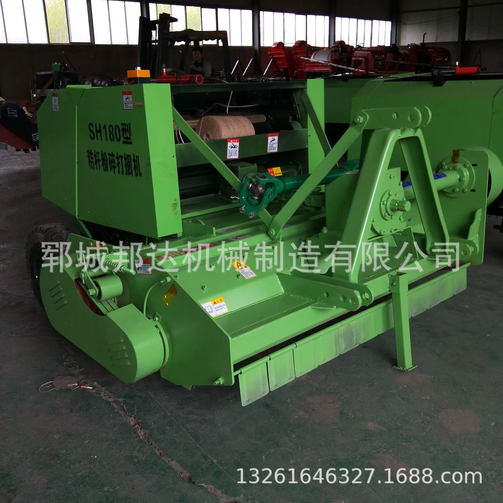 四轮车带捡拾秸秆青储圆捆机  稻草秸秆打捆机生产厂家