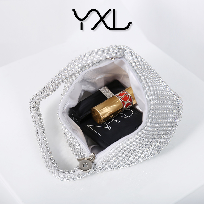 Bolso de noche de moda transfronteriza Bolso hecho a mano incrustado en diamantes Banquete Bolso de noche del todo partido Bolso de embrague de mina Bolso portátil de mujer Entrega