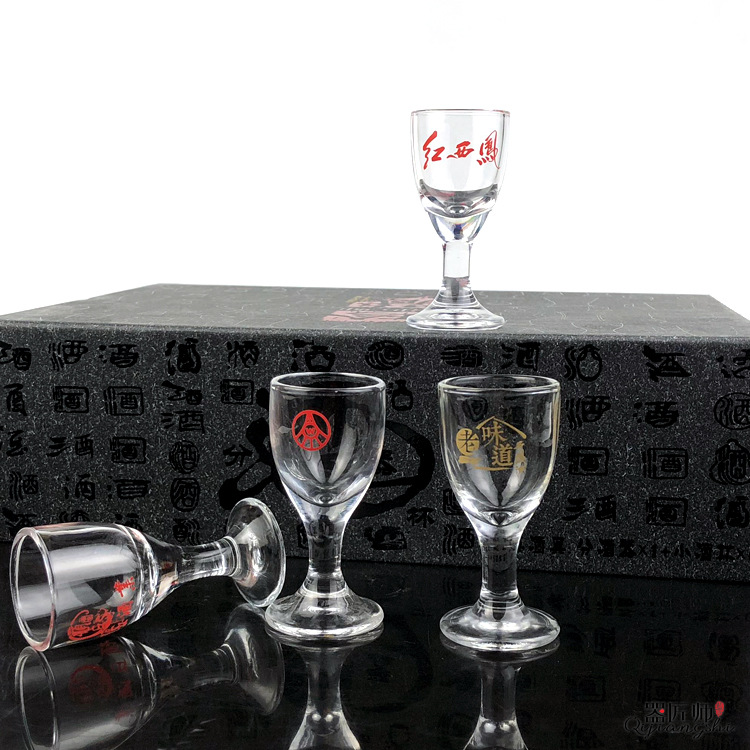 厂家批发制订广告玻璃高脚白酒杯 五粮液 西凤酒 郎酒小玻璃酒杯
