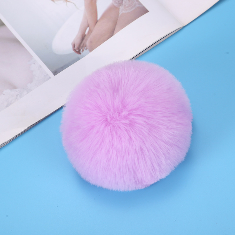 現物卸売りはラッコの毛玉をまねて6cmのアクセサリーのキーホルダーをまねます。