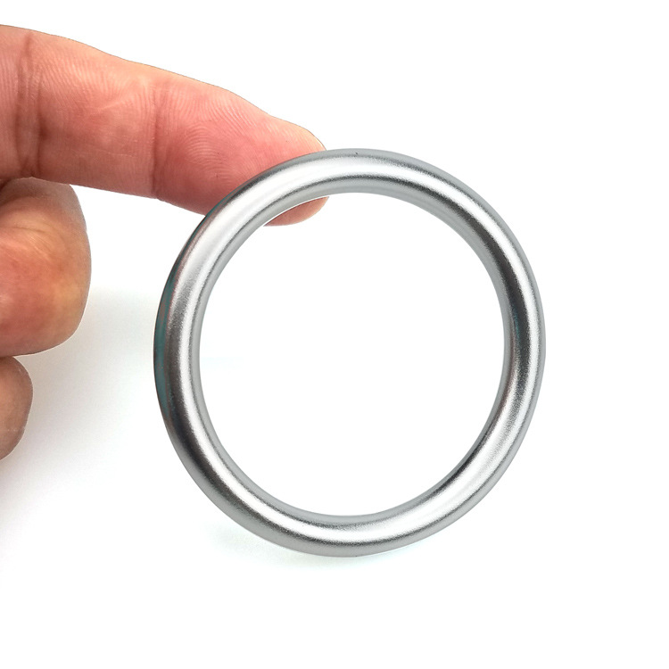 Anillo de Conexión Metálico de Aleación de Aluminio Ajustable para Arneses de Perros y Bolsos
