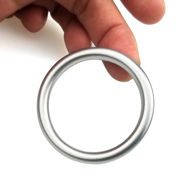Anillo de Conexión Metálico de Aleación de Aluminio Ajustable para Arneses de Perros y Bolsos