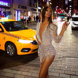 2025跨境欧美外贸新款女装 wish亚马逊跨境性感亮片流苏深V超短裙
