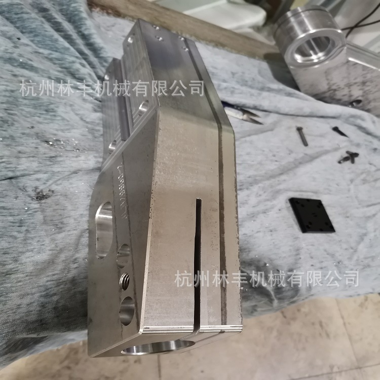 精密机械加工CNC四轴铝合金四轴CNC机铝件高精度加工