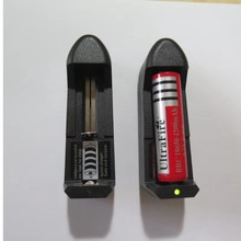 厂家直销18650充电器3.7V单槽单充16340 14500 18350等锂电池可用