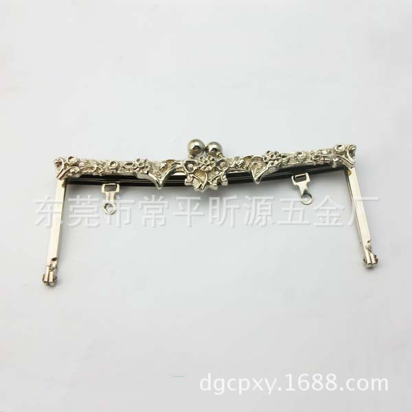 生产钱包手袋铰 箱包五金配件， 包夹口金框架