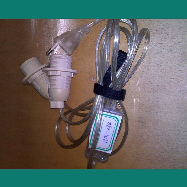 主要生产欧规两芯透明扁线带303开关灯头CCC VDE认证插头电源线材