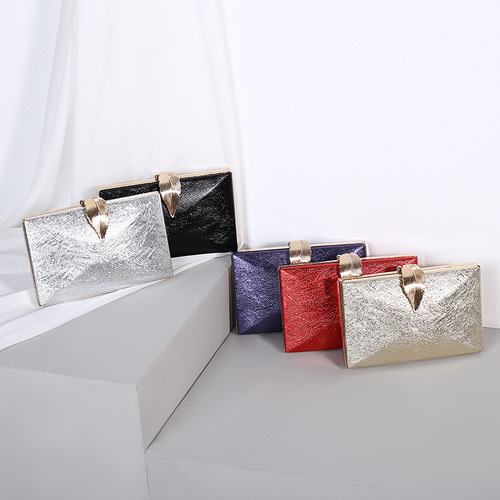New factory direct sales women's bag dinner bag cross-body women's small bag banquet clutch bag leaf chain small square bag