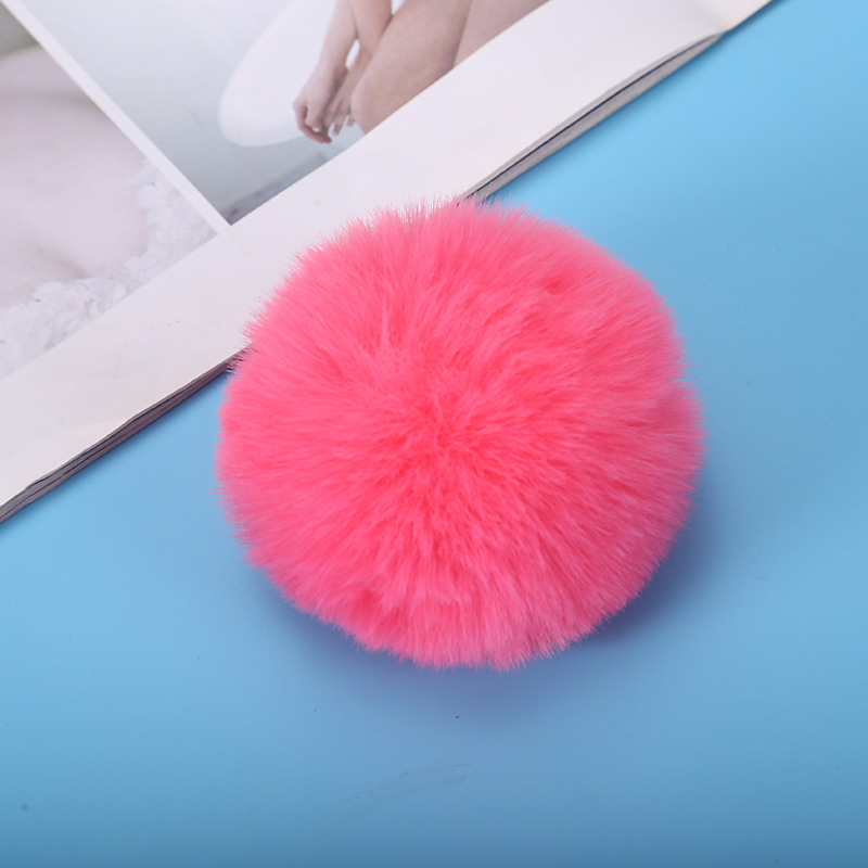 現物卸売りはラッコの毛玉をまねて6cmのアクセサリーのキーホルダーをまねます。