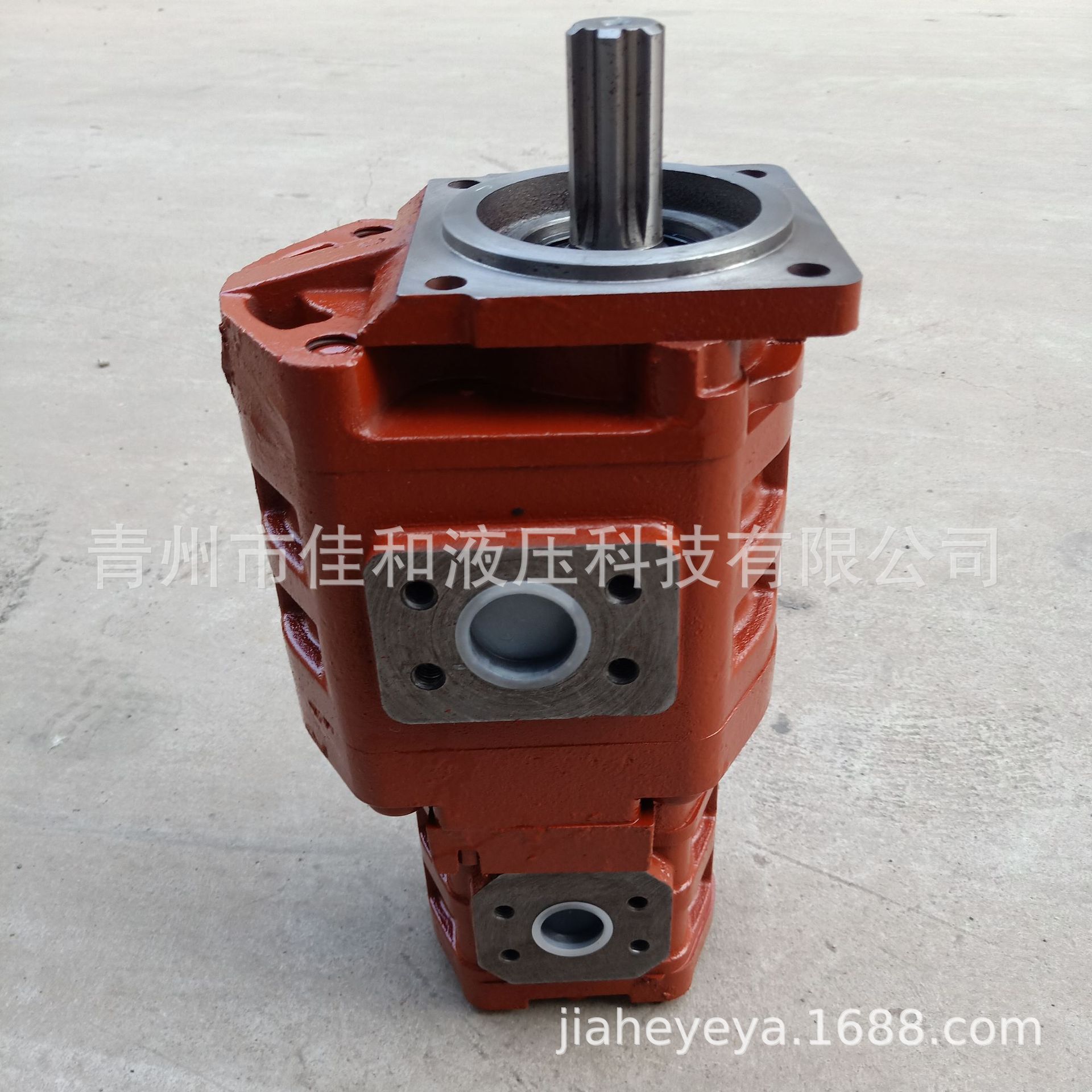 雷沃铲车935工作泵J132/10-XF左距  9D65131A010000A0