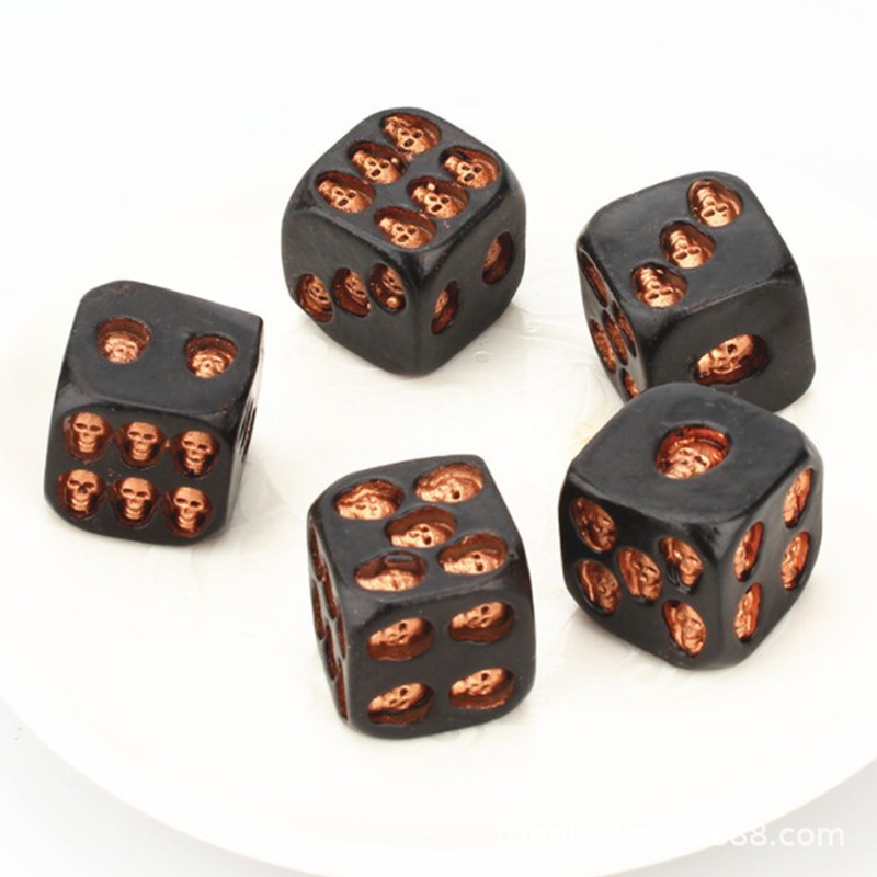 Black Skull Dice Game New Strange Casual Toys Creative Festival Party Funny Carnival Bar Wine Utensils