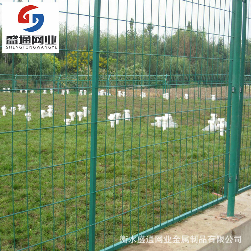 护栏网双边丝高速公路隔离铁丝网圈地养殖防护网围栏框架护栏