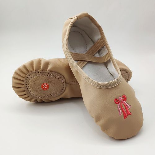 Soft leather embroidered ballet shoes with elastic laces, soft soles, cat claw design, stage performance, children's dance shoes, anti-slip.