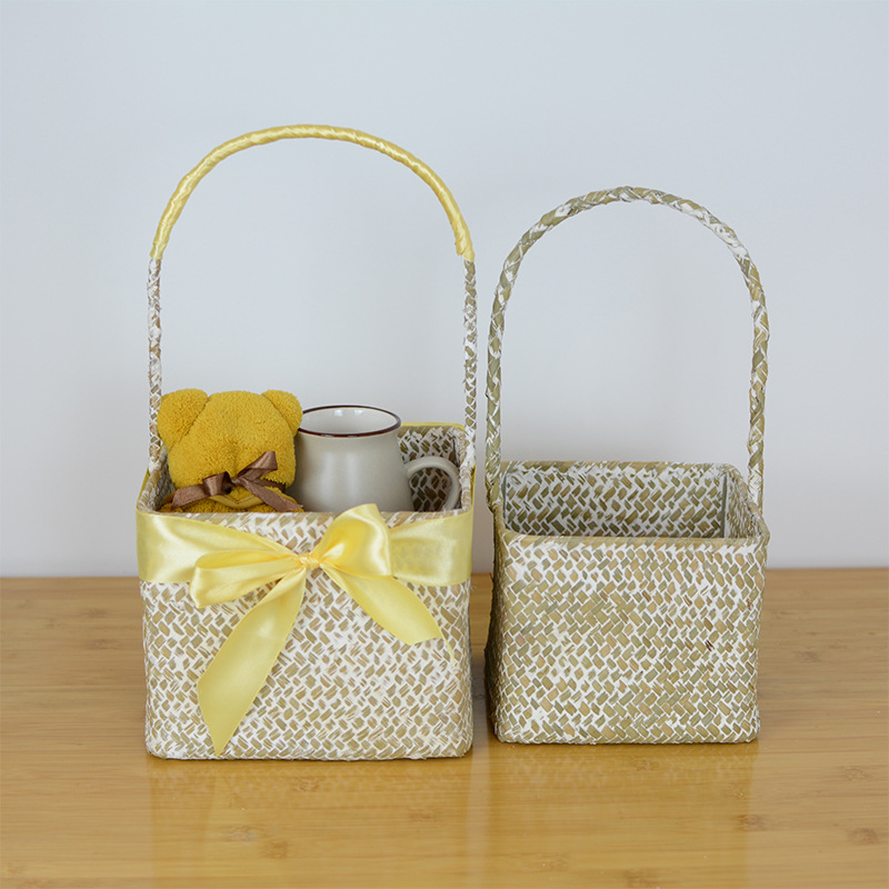Seaweed Hand-woven Flower-arranging Basket Full Moon Accompanying Gift Basket Wedding Bridesmaid Best Man Accompanying Gift Box White