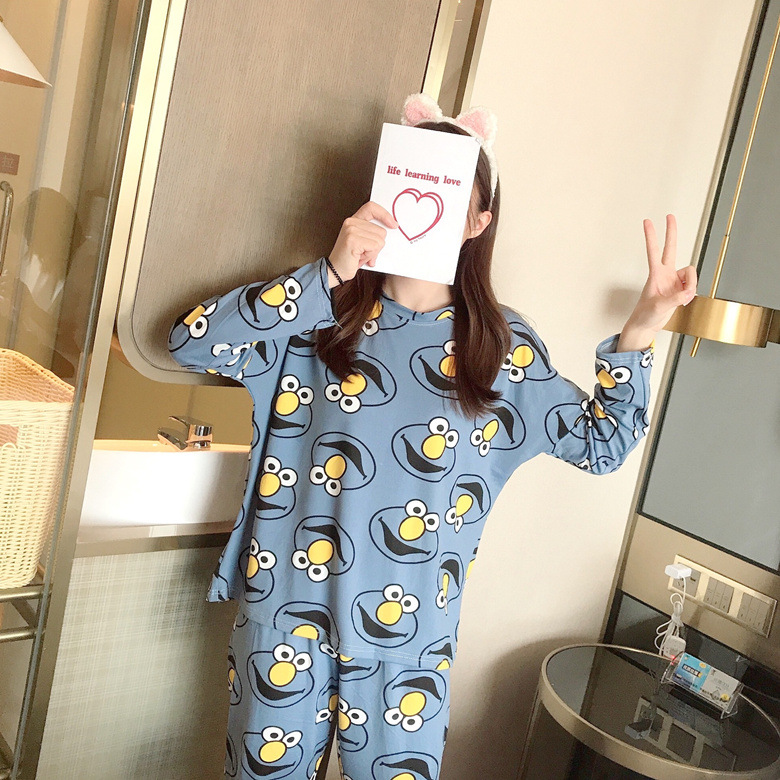 Fábrica al por mayor pijamas delgados de las mujeres moda dibujos animados cuello redondo manga larga pantalones pequeño estudiante homewear traje