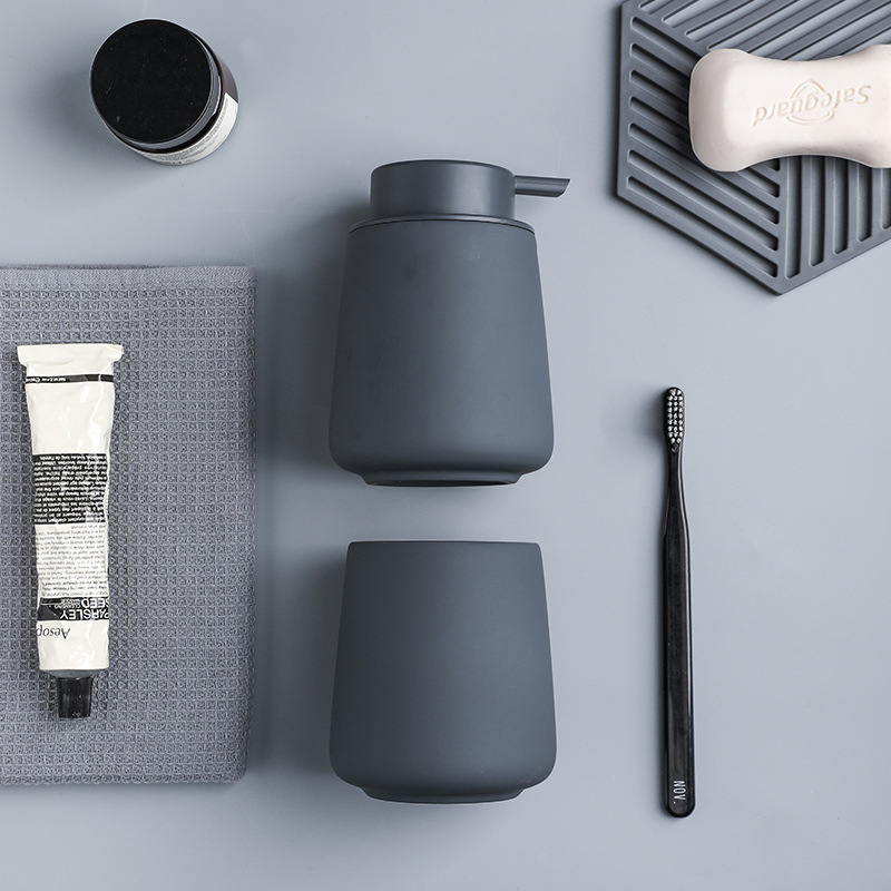 Luz nórdica de lujo dispensador de jabón de cerámica hogar B & B Hotel baño botella de loción jabonera desinfectante de manos sub-botella