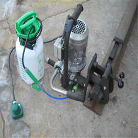 铁路钢轨打孔机 RD07B型内燃钢轨钻孔机 轨道打孔钻眼机 图片